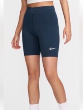 Nike women’s Marine Blue Bike Shorts with White Swoosh NWOT M